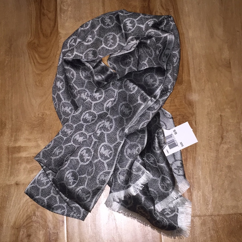 MK Michael Kors logo scarf